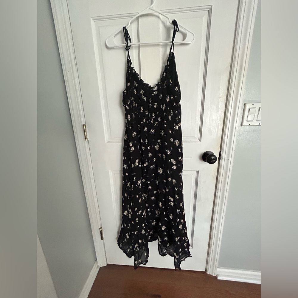Reformation Embry dress in color Daisy, size 12 - Picture 3 of 4